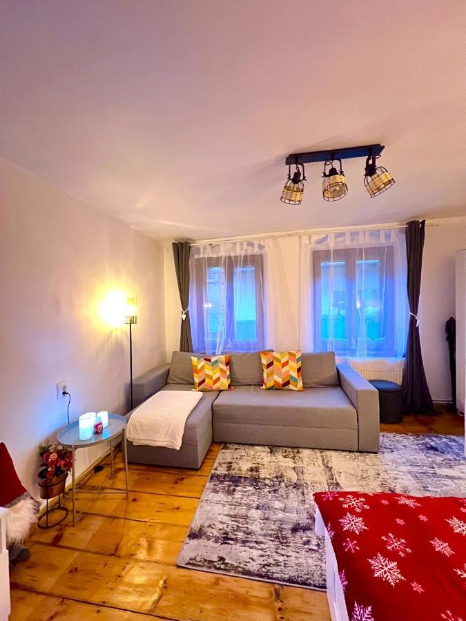 Tudor's Old Town Apartment